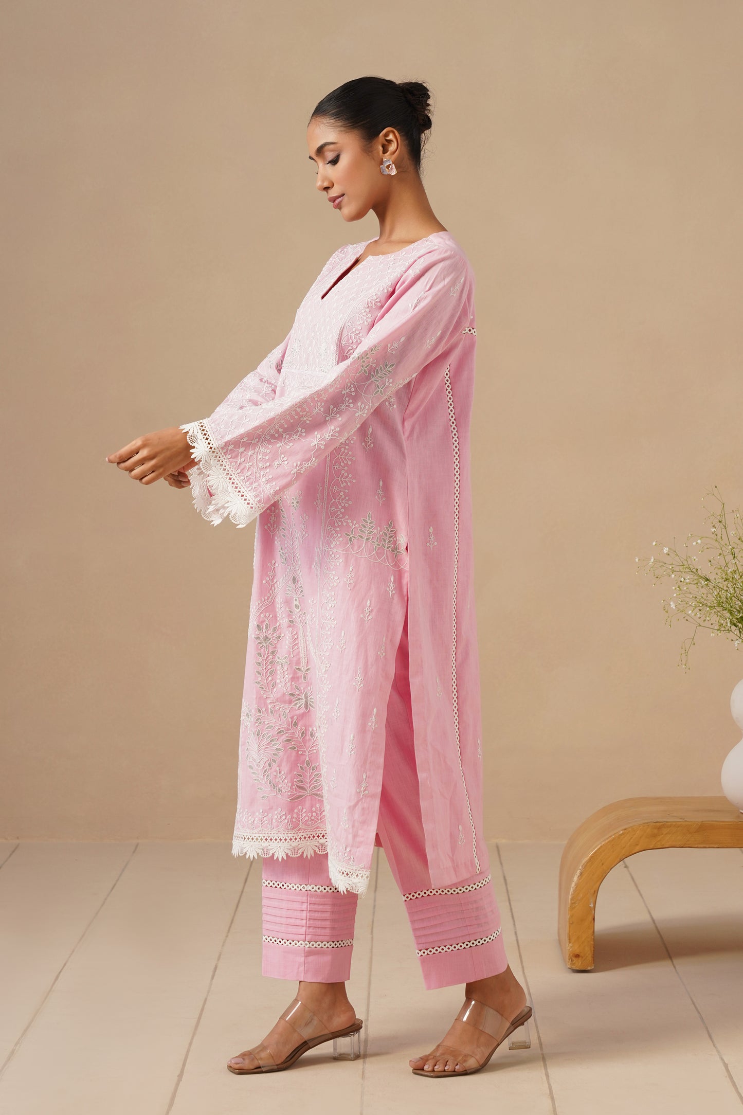 Linen with Lases and Dori Work