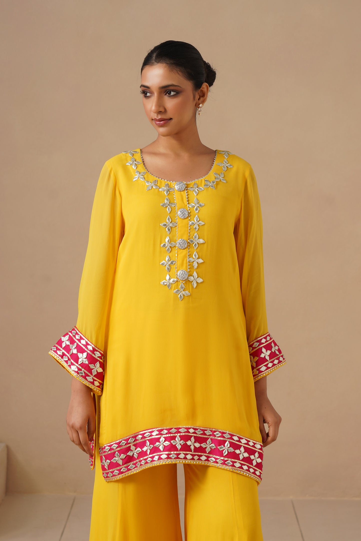 Georgette Sharara with Gota work (Potli Optional)
