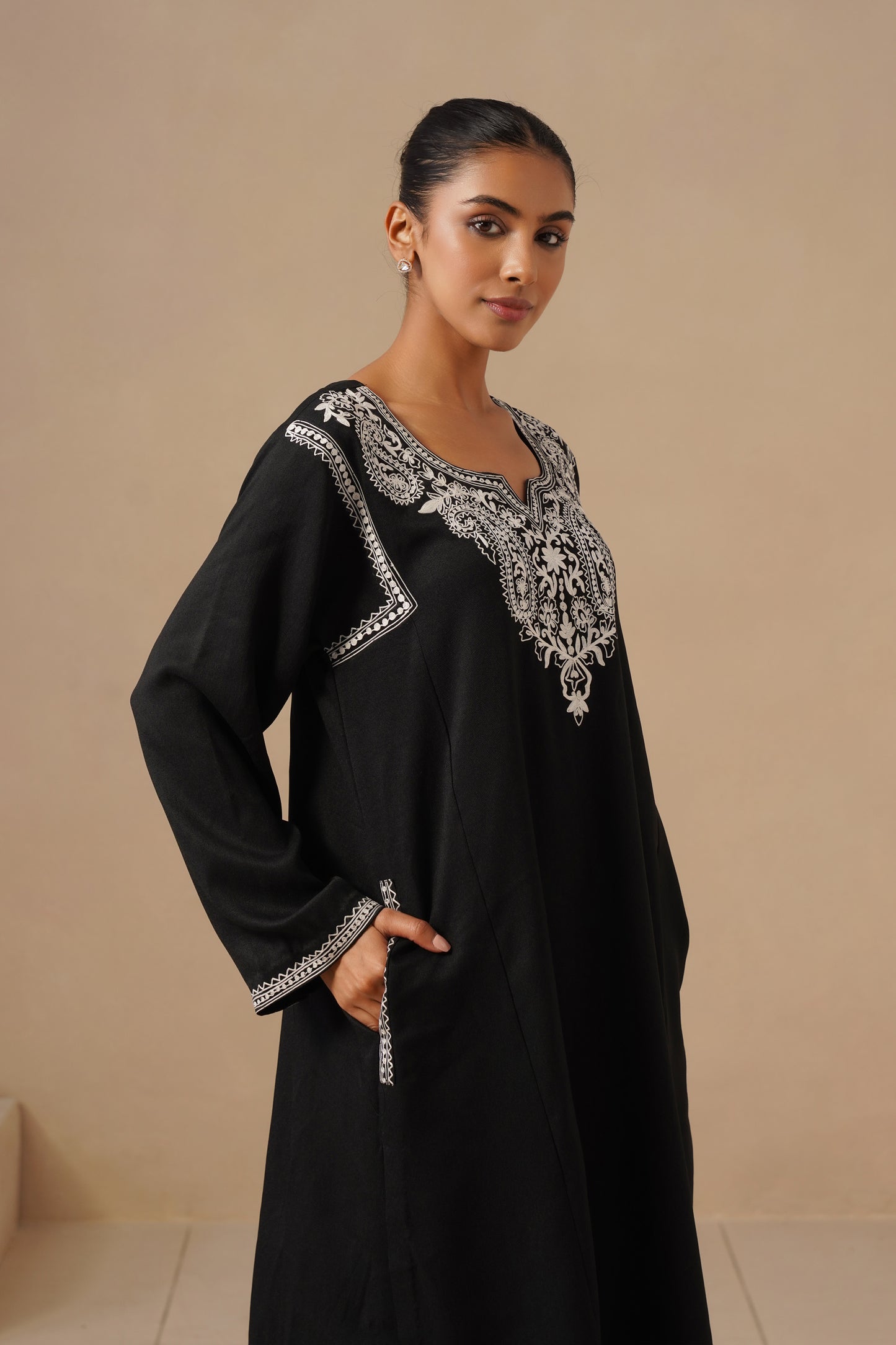Linen with Embroidered with Pakistani Salwar