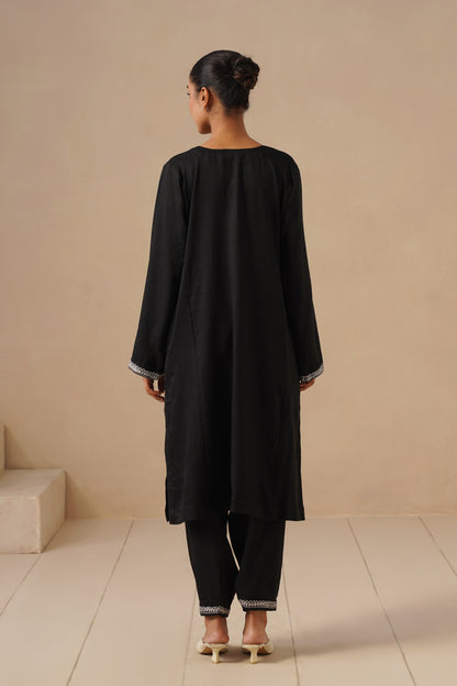 Linen with Embroidered with Pakistani Salwar