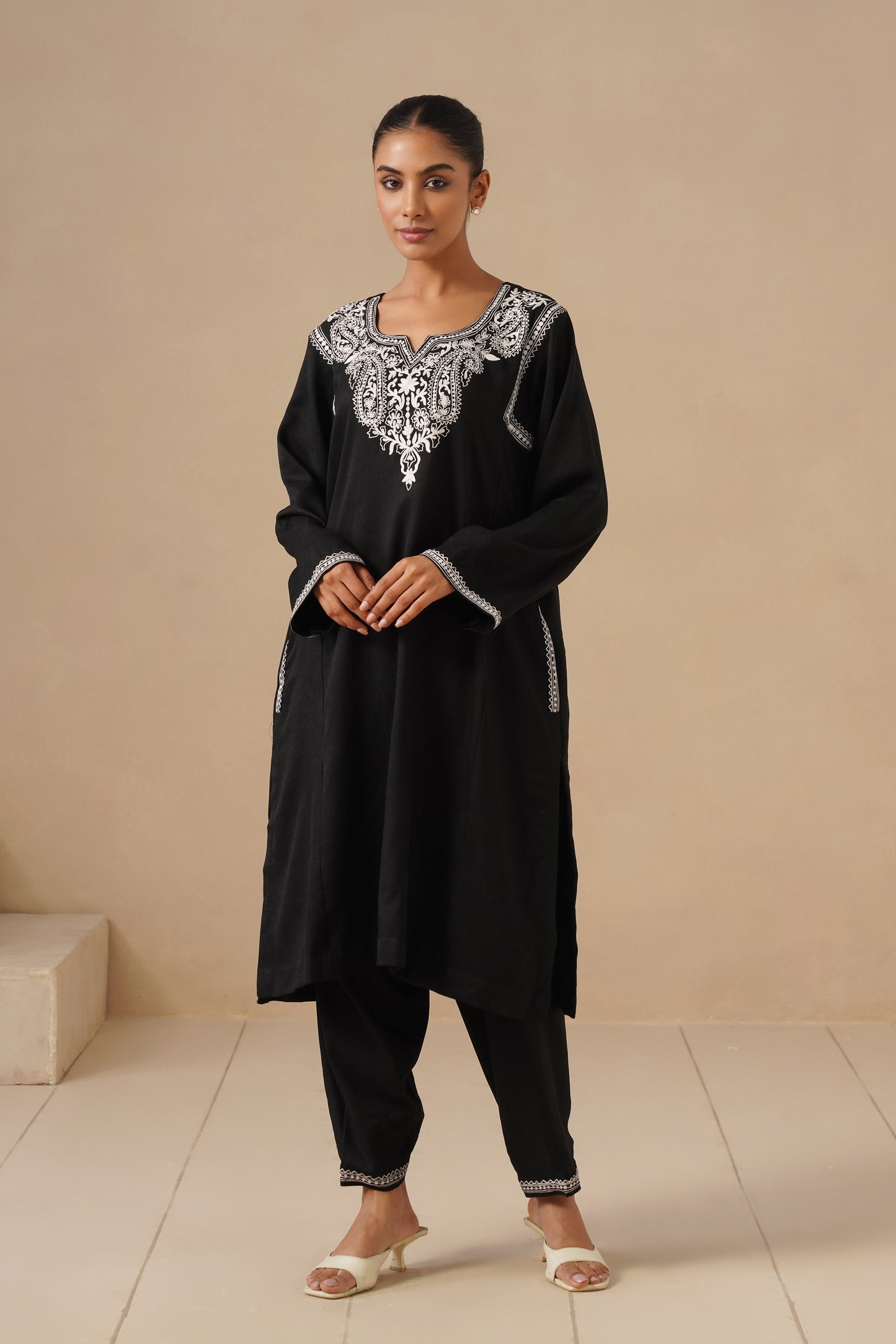Linen with Embroidered with Pakistani Salwar