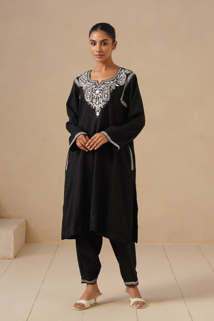 Linen with Embroidered with Pakistani Salwar